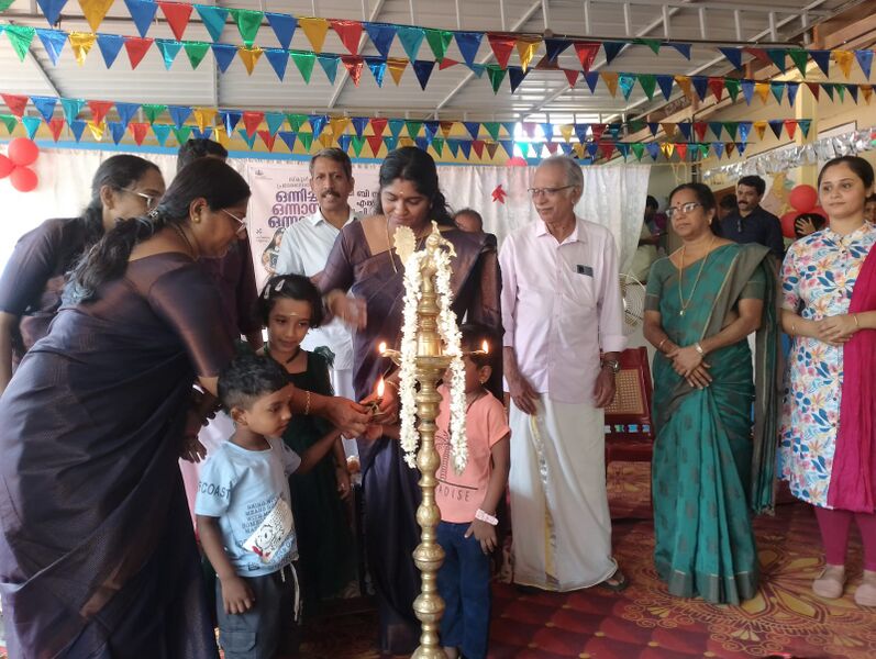 പ്രമാണം:23215PRAVESANOLSAVAM JUNE 2025.jpg