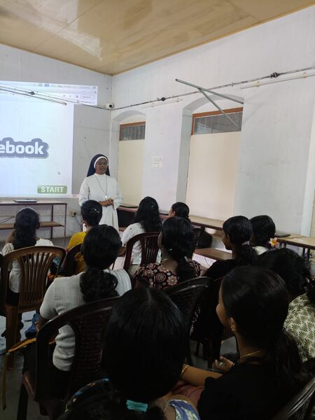 പ്രമാണം:26053.schoolcamp2025.jpg
