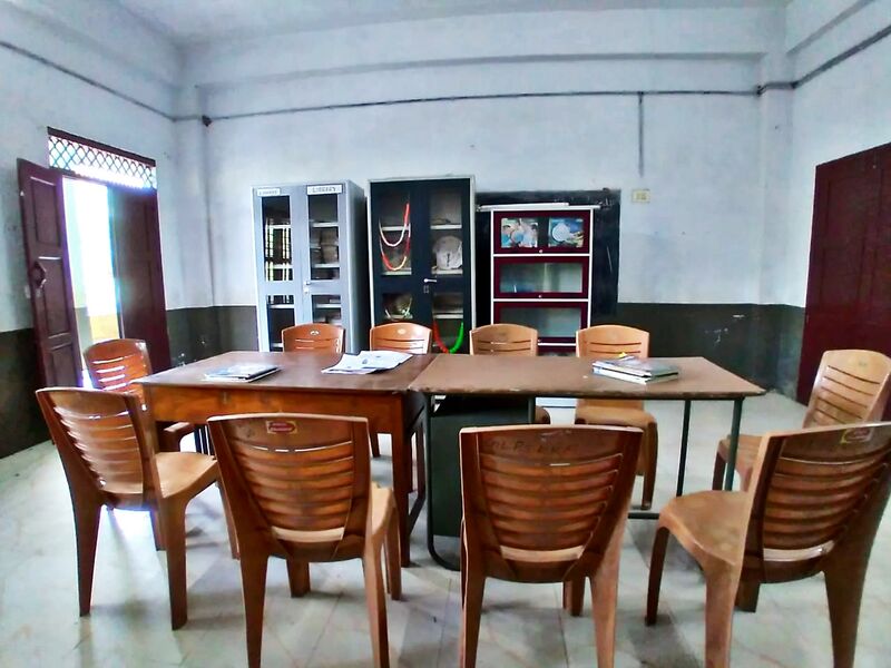 പ്രമാണം:29312 classroom14.jpg