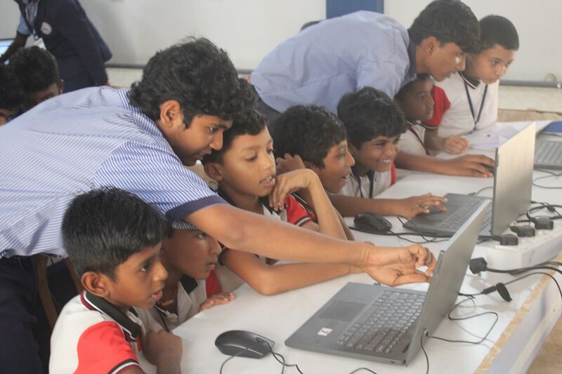 പ്രമാണം:36026 lk25AOMMpainting2.resized.jpg