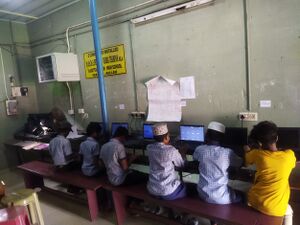 41038 Hitech computer lab.jpg