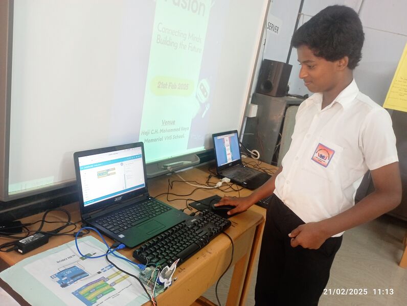 പ്രമാണം:43062 robotic fest 3.jpg