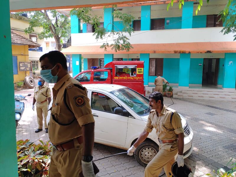 പ്രമാണം:44050 22 14 i32.jpeg