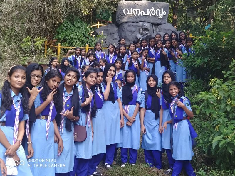 പ്രമാണം:Guides 4.jpeg