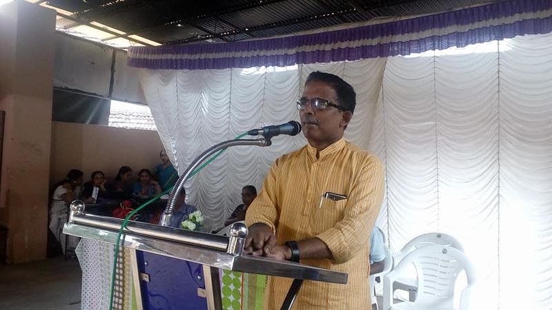 പ്രമാണം:Kalamelaavhs.jpg