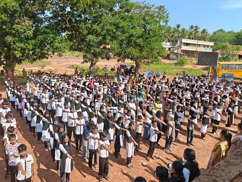 പ്രമാണം:Praveshotsava assembly.jpg