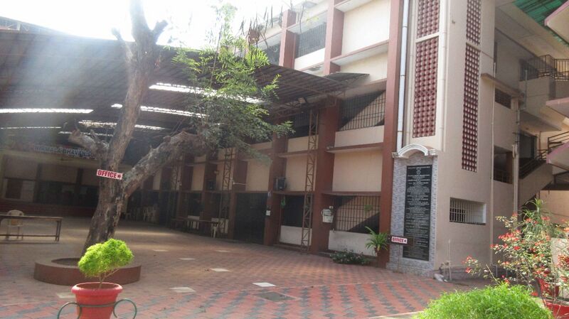 പ്രമാണം:School Building2.jpeg