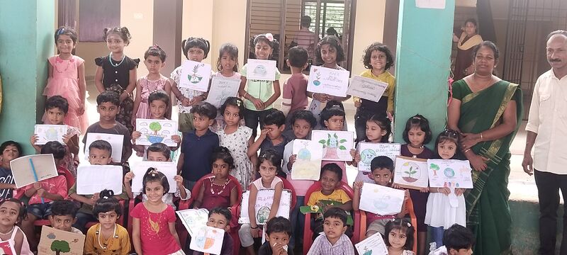 പ്രമാണം:12027 june 5 paris2.jpg