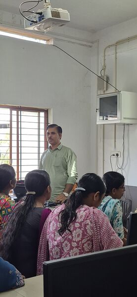 പ്രമാണം:13024-Camp Batch1.jpg