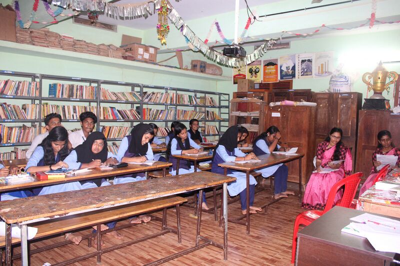 പ്രമാണം:20015 LIBRARY.jpeg