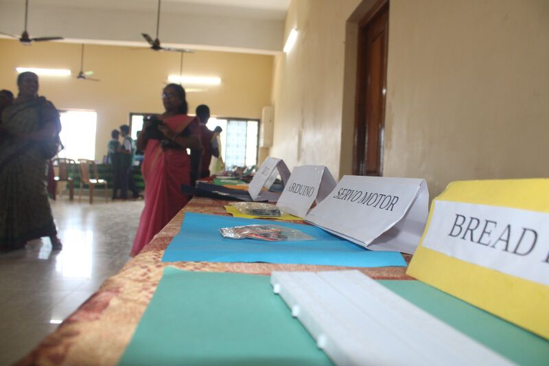 പ്രമാണം:21060-lk freedom 3.jpg