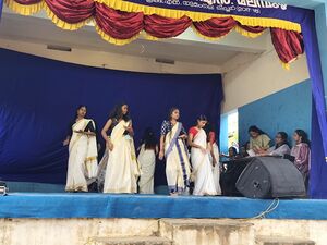 21068 pkd kalolsavan 2.resized.jpg