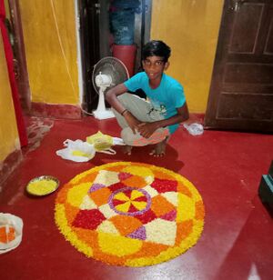 25071 pookkalam1.jpg