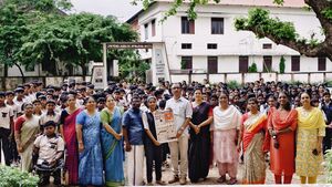 36026 2025manoramadaily2.jpg