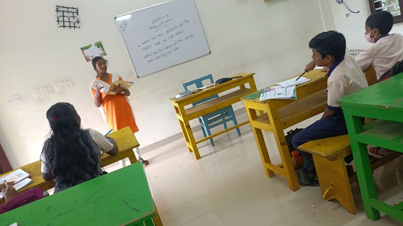 പ്രമാണം:44354 TEACHERS DAY .jpg