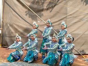 11053 group dance.jpg