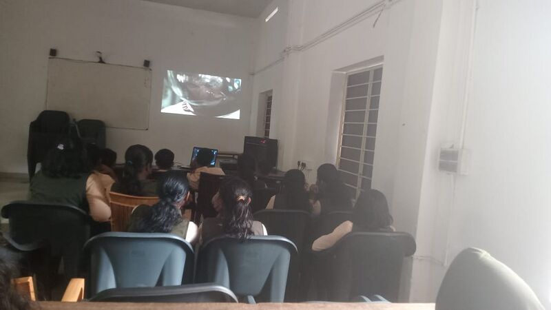 പ്രമാണം:16041 moon video.jpg