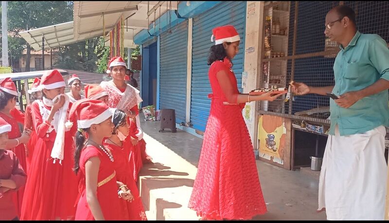 പ്രമാണം:19833-xmas 2022 7.jpg