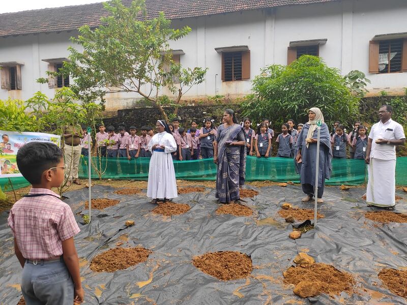 പ്രമാണം:25461-eco club(1).jpeg