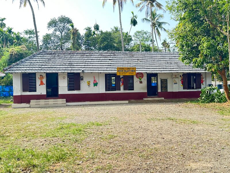 പ്രമാണം:25838-school photo.jpg