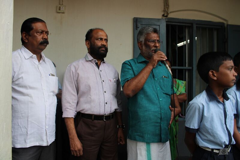 പ്രമാണം:26056 ടോയ് ലറ്റ് ഉദ്ഘാടനം2.JPG