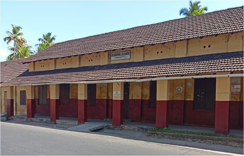 പ്രമാണം:26328 school1.jpg