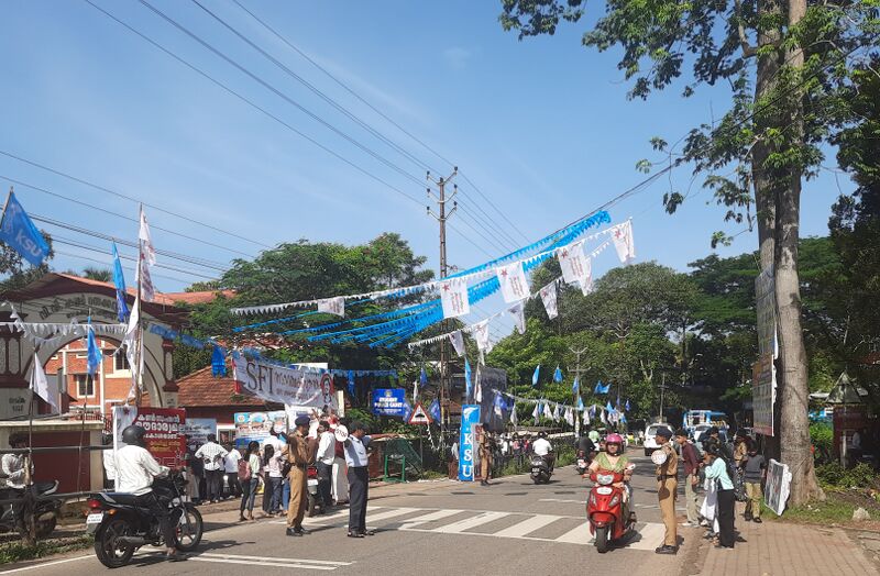 പ്രമാണം:36035 rd c1.jpg