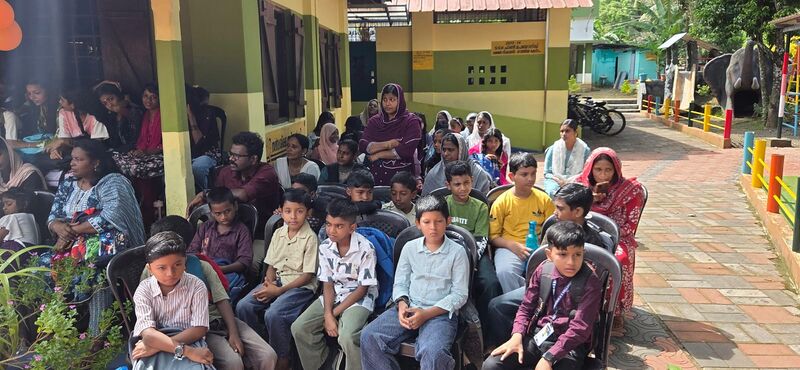പ്രമാണം:36073.school reopening..jpg