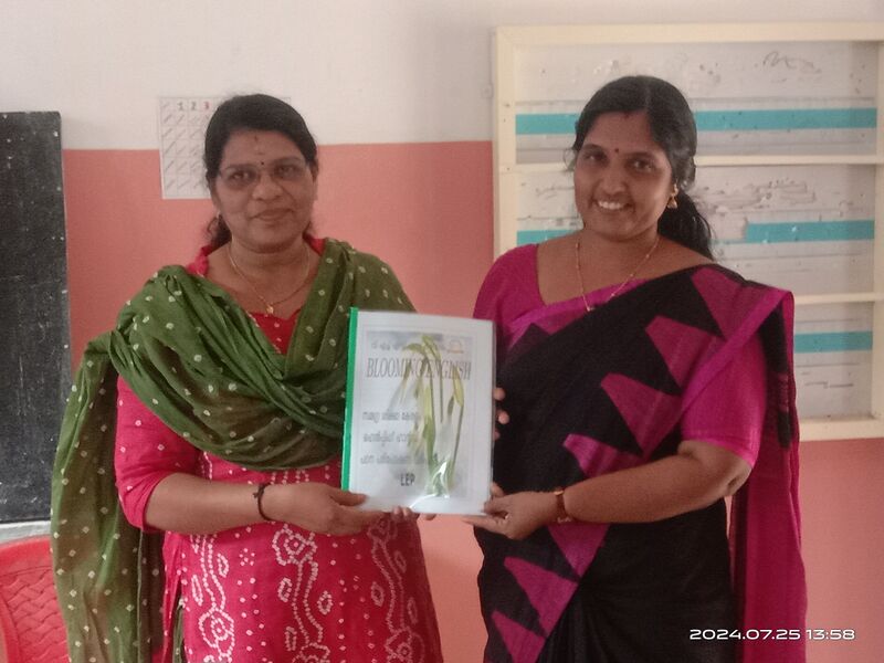 പ്രമാണം:42050 BLOOMING ENGLISH 3.jpg