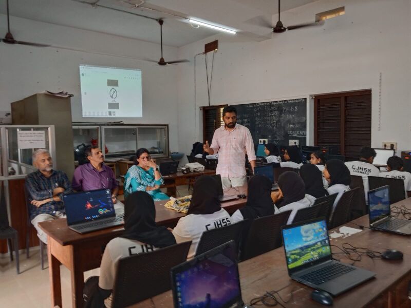 പ്രമാണം:11047 school camp 1.jpg