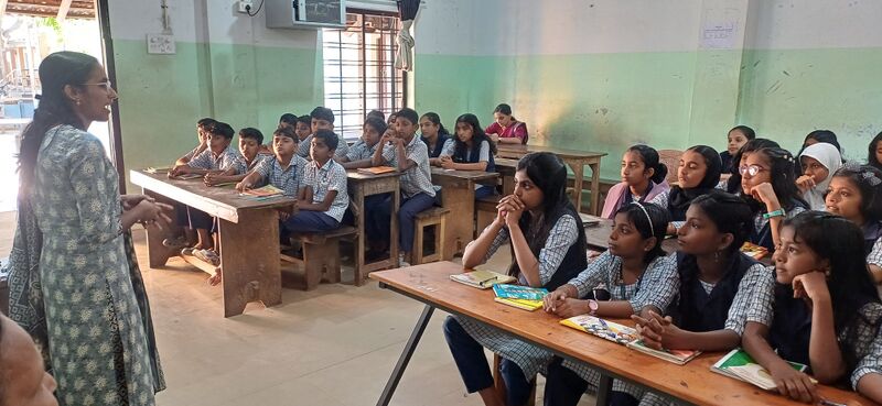 പ്രമാണം:12036 budding writers 5.jpg