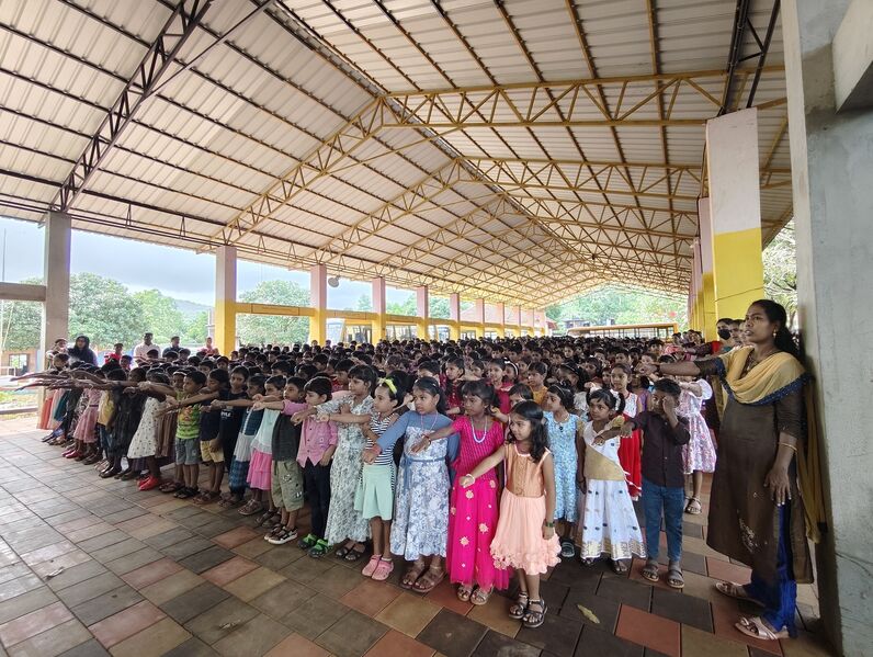 പ്രമാണം:12058 vayanadinam prathinja.jpg