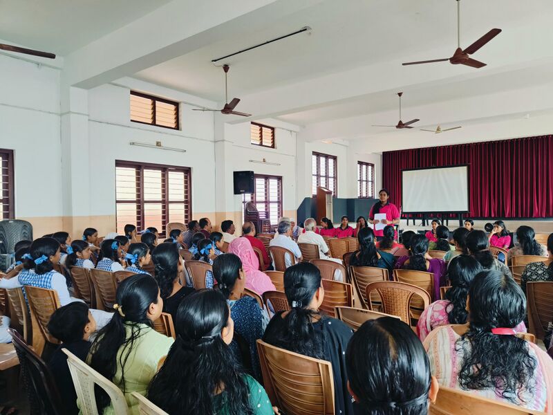 പ്രമാണം:16002 ammaariyan3 25.jpg