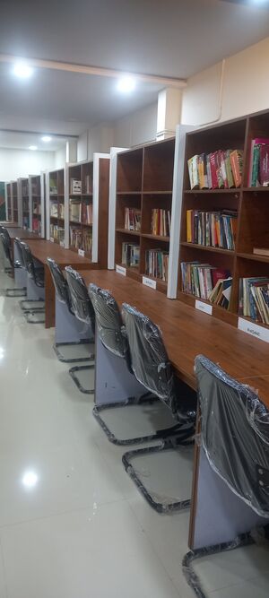 19077SCHOOL LIBRARY.jpg