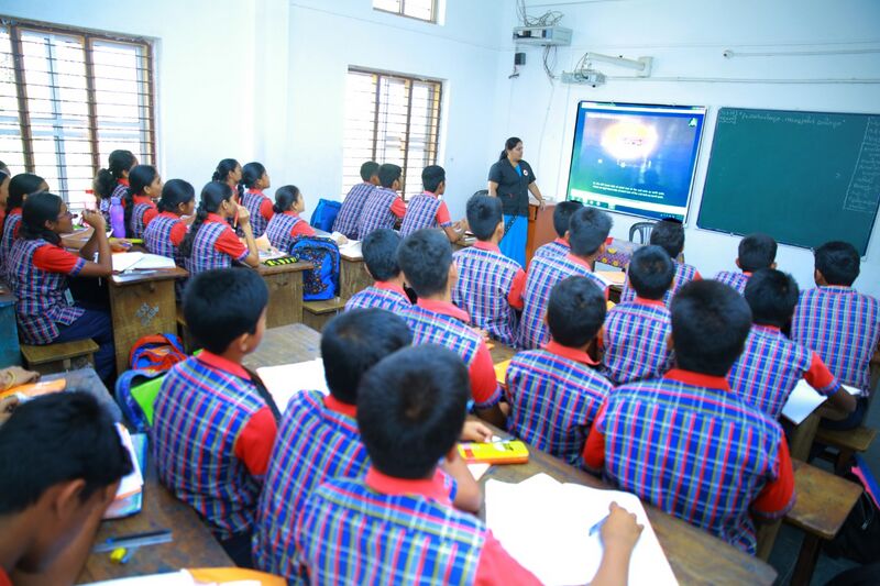 പ്രമാണം:21010 smart class.jpg