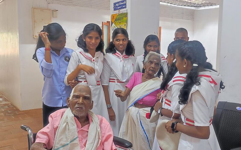 പ്രമാണം:35011 Gandhibhavan visit.jpg