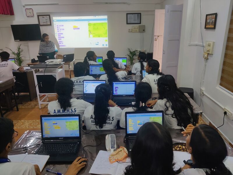 പ്രമാണം:37001-Lk-School Camp 2023-26-3.jpg