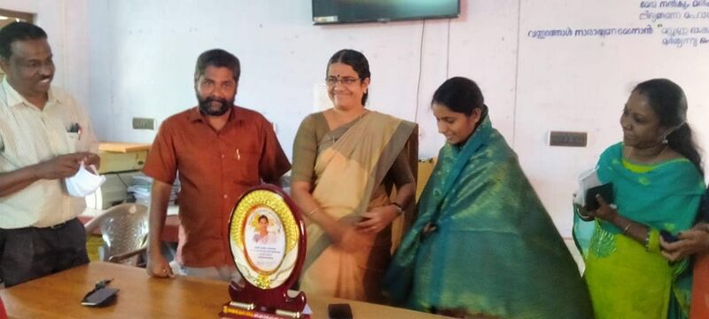 പ്രമാണം:42019 19 17.jpg