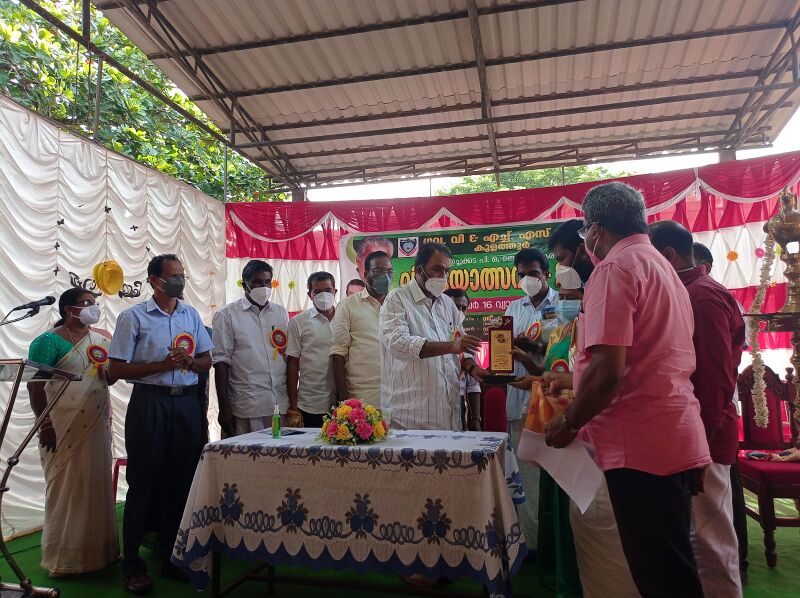 പ്രമാണം:44021 vijayothsavam 10.jpg