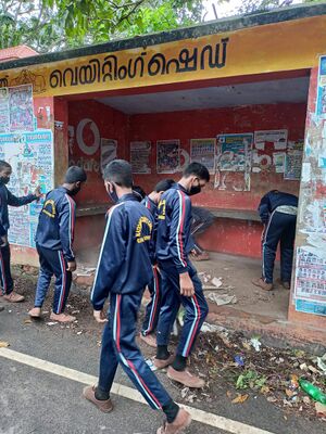 44021 waitingshed cleaning 1.jpg