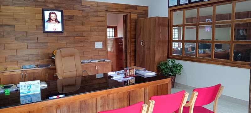 പ്രമാണം:46047 Office.jpeg