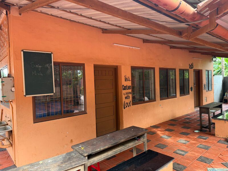 പ്രമാണം:Canteen 1 SMS.jpg