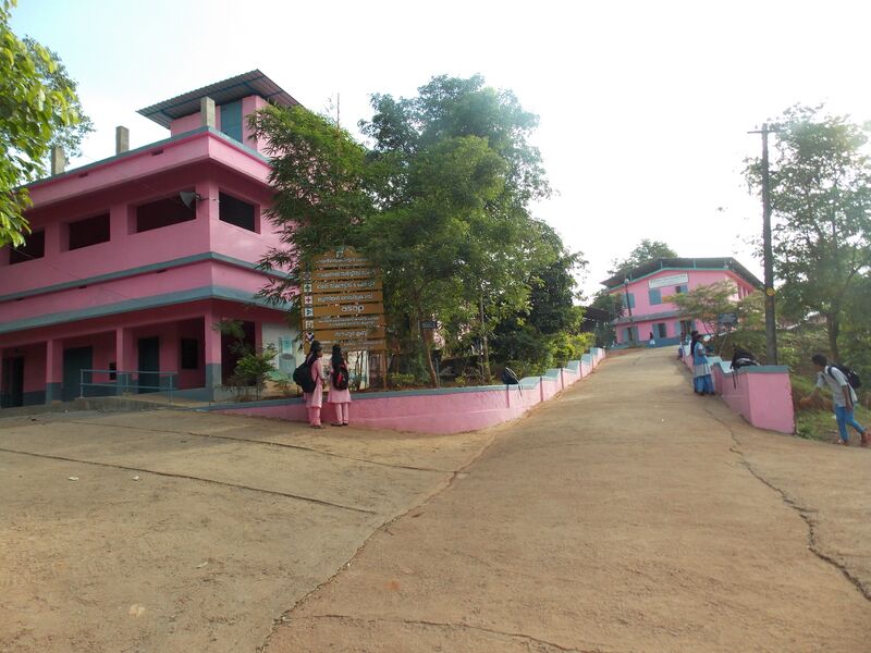 പ്രമാണം:School Photo 1.JPG