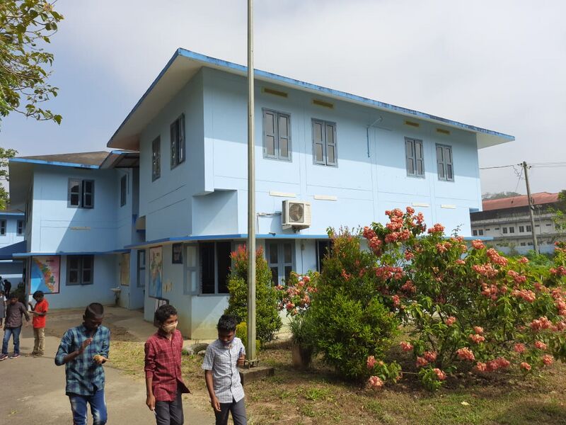 പ്രമാണം:15063 school.jpeg