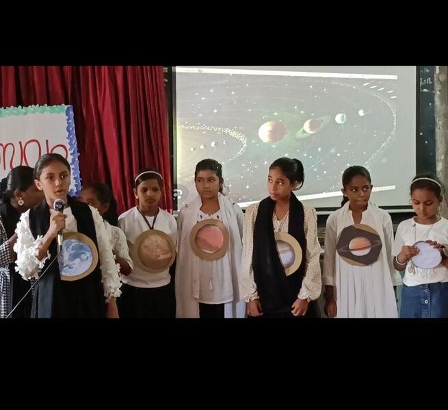 പ്രമാണം:18567- ICT.jpg