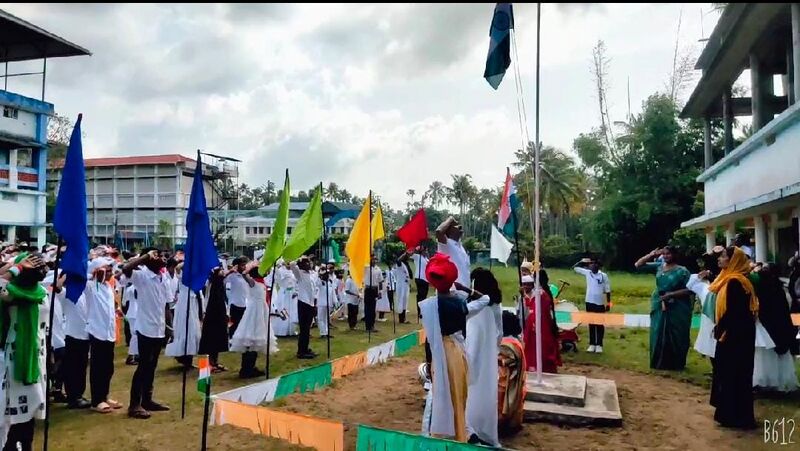 പ്രമാണം:24558 independence day 2.jpeg