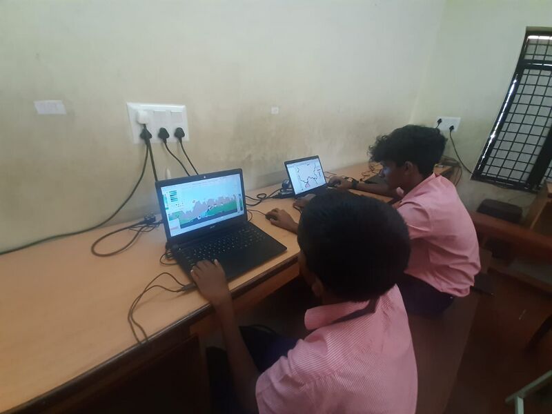 പ്രമാണം:25121 hitech class.jpg