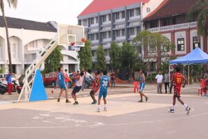 26067 BasketBall 4.resized.JPG