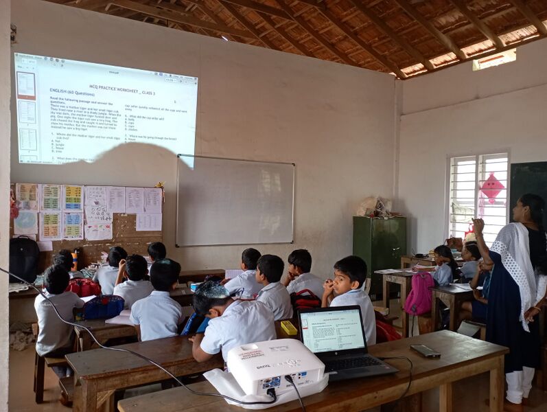 പ്രമാണം:30225- classroom-.jpeg