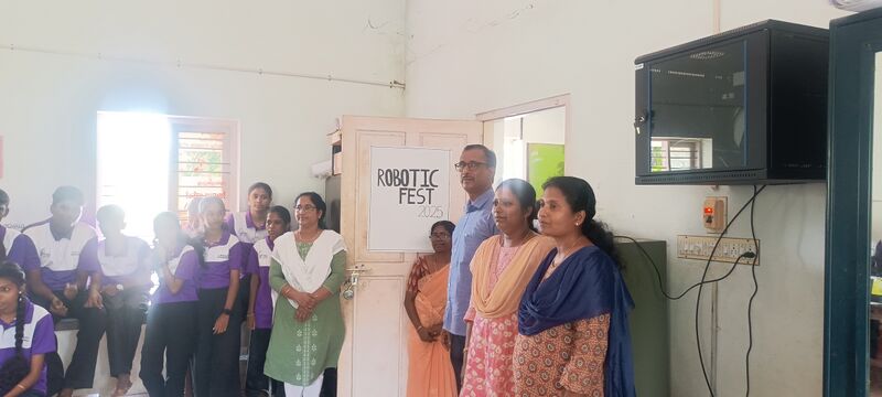 പ്രമാണം:36057 roboticfest.jpg